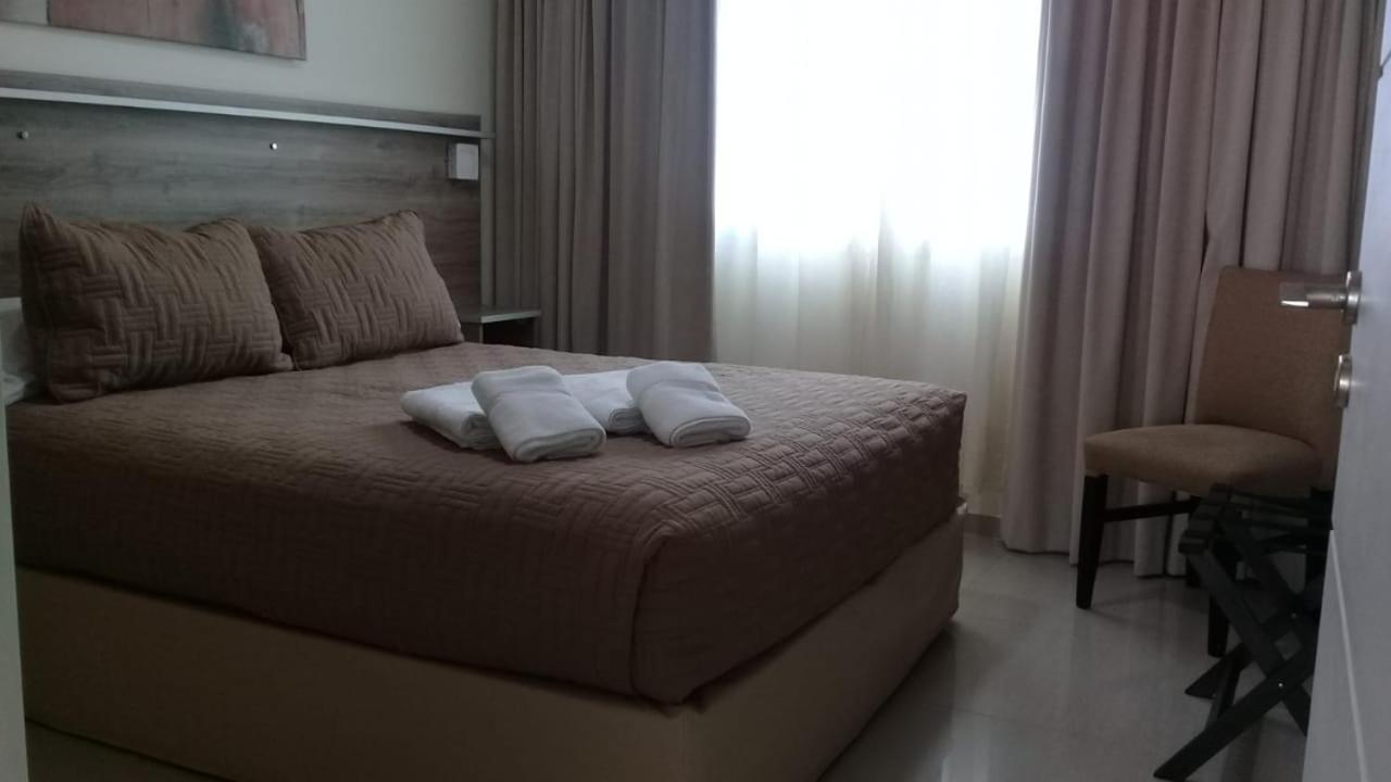 Illia 121 Apart Hotel Neuquén Værelse billede
