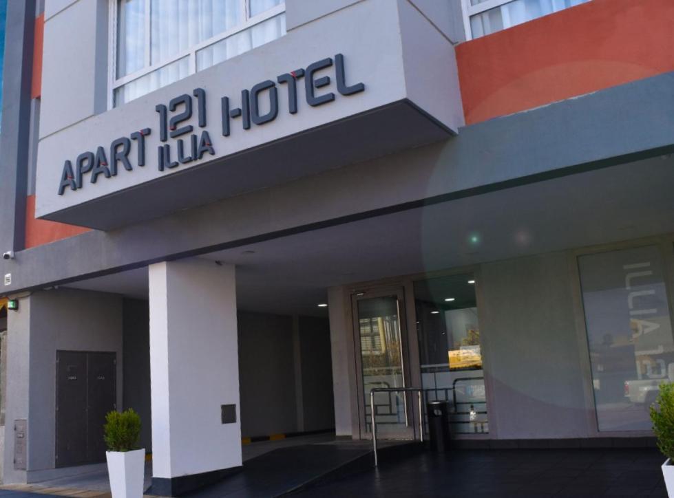 Illia 121 Apart Hotel Neuquén Eksteriør billede