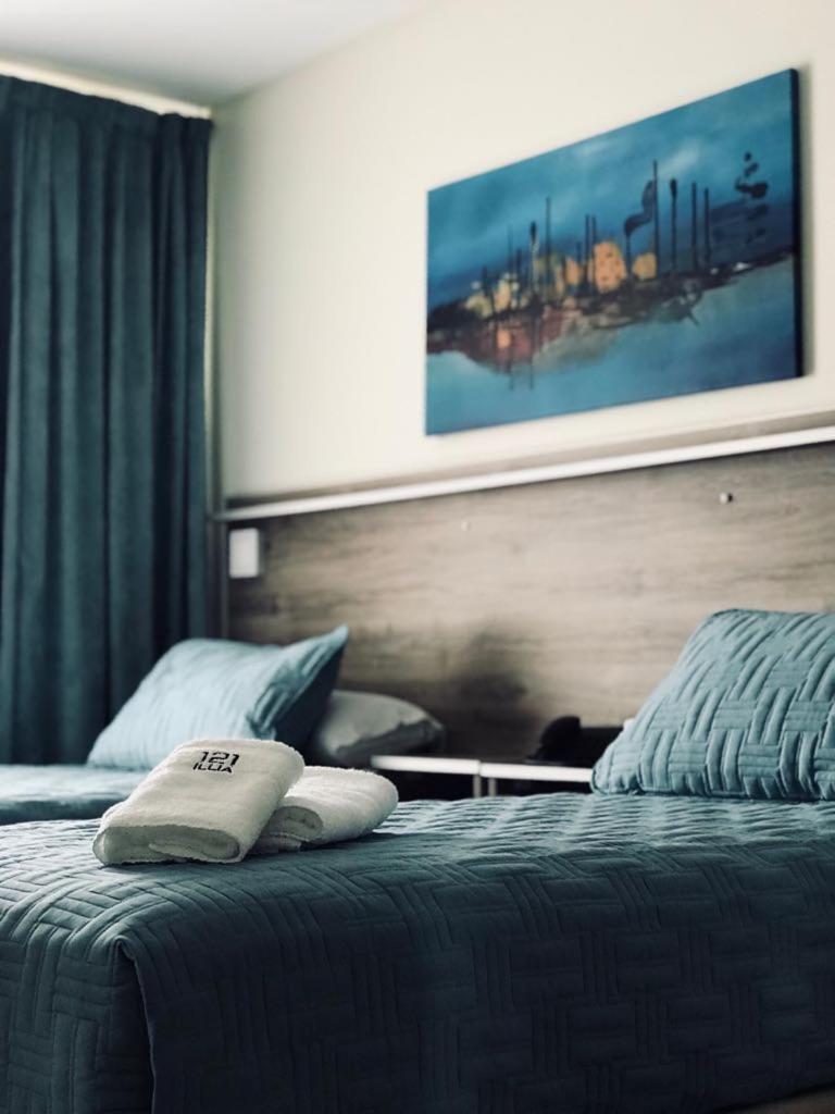 Illia 121 Apart Hotel Neuquén Eksteriør billede
