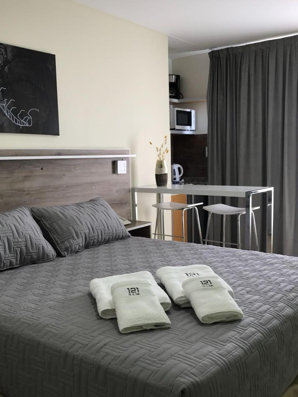 Illia 121 Apart Hotel Neuquén Eksteriør billede