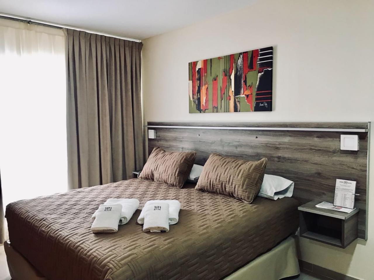 Illia 121 Apart Hotel Neuquén Eksteriør billede