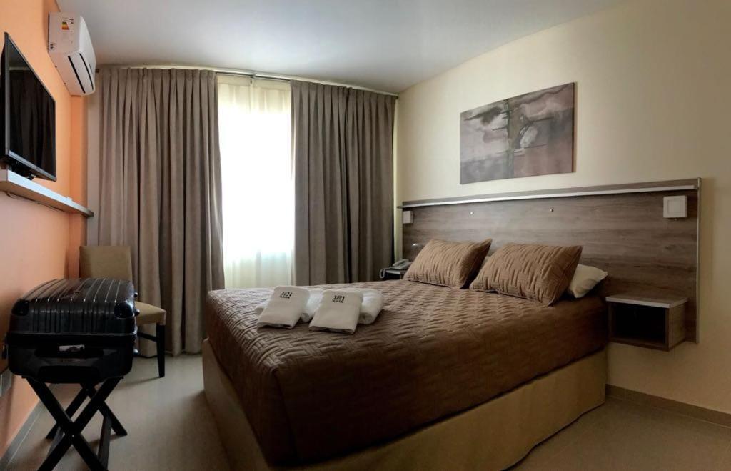 Illia 121 Apart Hotel Neuquén Eksteriør billede